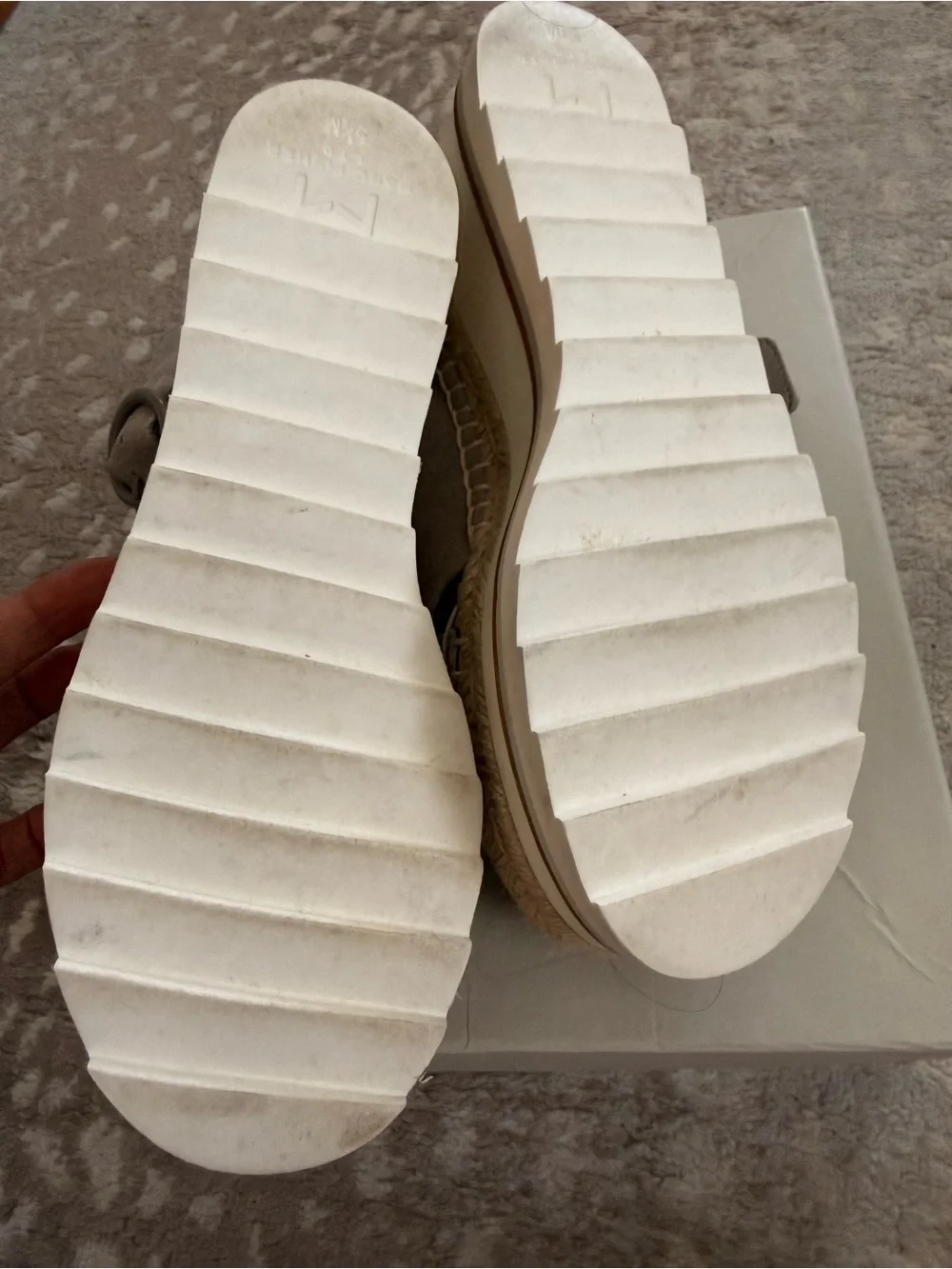 Marc Fisher Taupe Suede  Platform Espadrille Sandals size 6